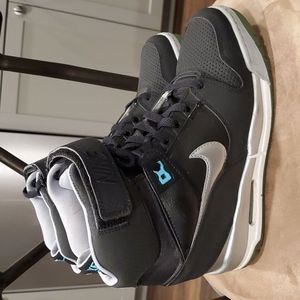 Womens Nike Air  Sky high hidden wedges sneakers sz 9.5